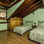 La Dobra De Liebana Apartment *