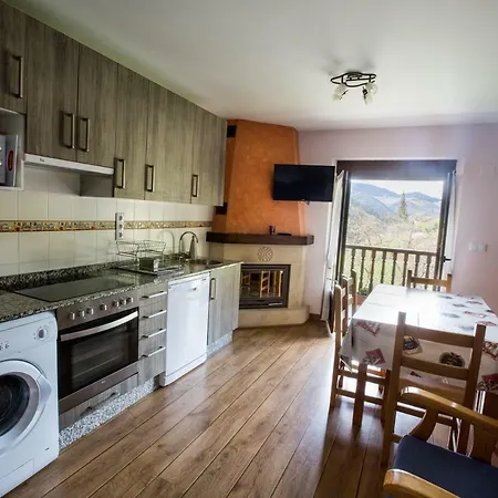 La Dobra De Liebana Apartment *
