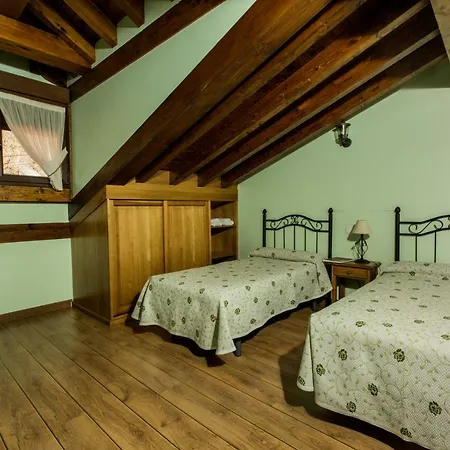 La Dobra De Liebana Apartment *