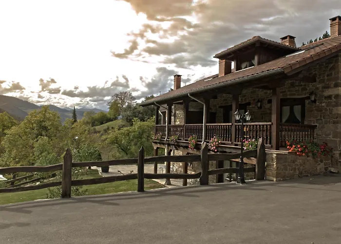 La Dobra De Liebana Appartement Cambarco