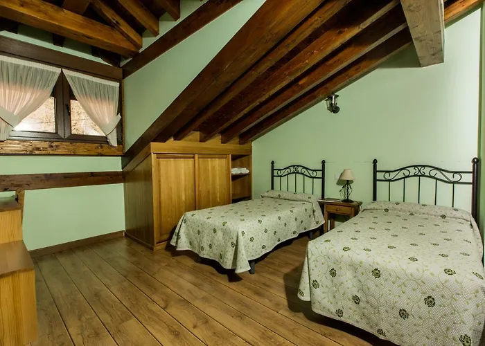 La Dobra De Liebana Apartmán *