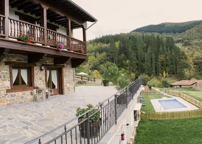 La Dobra De Liebana Appartement Cambarco